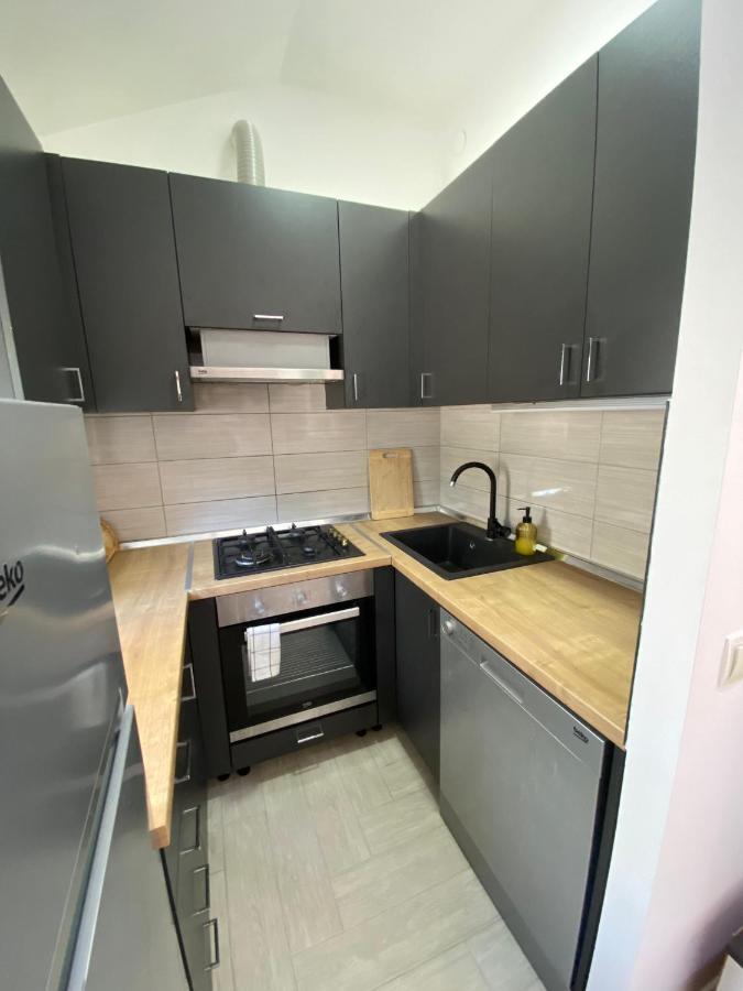 Appartement Apartman Cukar II Pula Extérieur photo