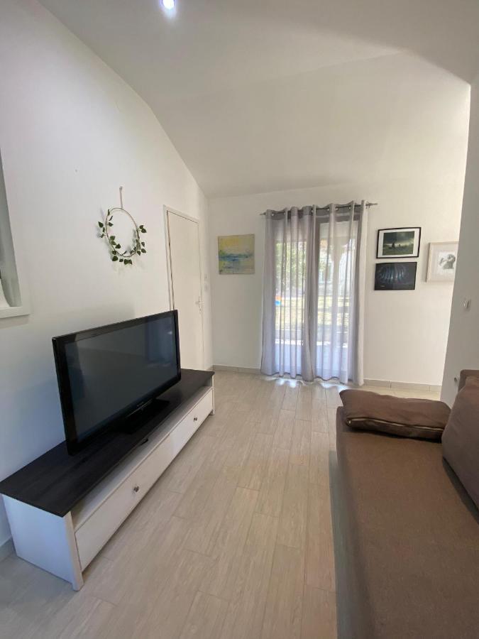 Appartement Apartman Cukar II Pula Extérieur photo