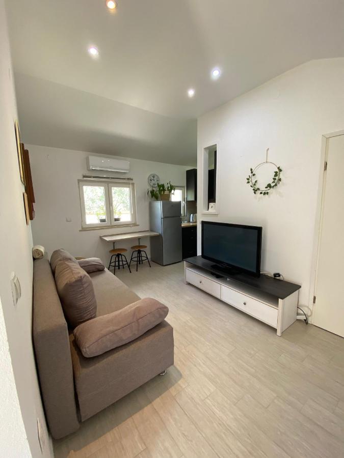Appartement Apartman Cukar II Pula Extérieur photo